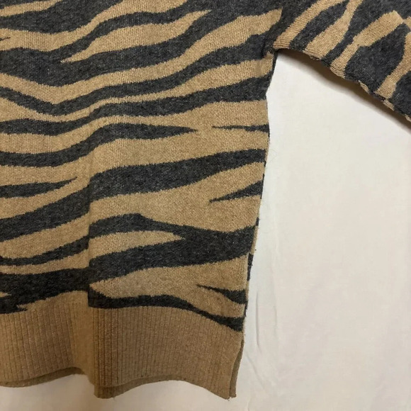 LOFT Wool Blend Boat Neck Tan Brown Gray Zebra Print Sweater Women’s Size Small - Picture 12 of 15